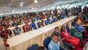 Nigeria: Nach wochenlanger Gefangenschaft kommen 130 Schulkinder frei