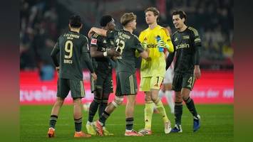 union-noten: ein ungar wird umjubelt, ein schotte steht im schatten