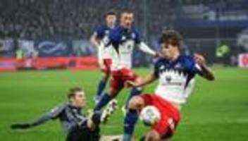 Bundesliga: Eintracht-Verteidiger Baum fällt mit Innenbandverletzung aus