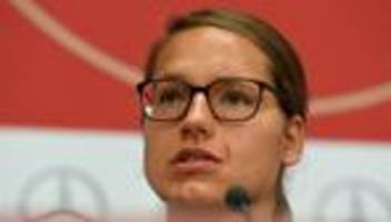 Bundesliga: Ex-Nationalspielerin Peter wird Eintracht-Sportdirektorin