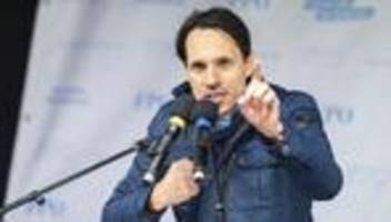 Corona-Stammtische der FPÖ: Das G’impfte geht wieder auf