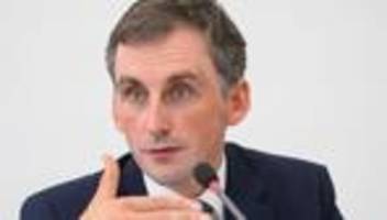 Jugend: Bildungsminister Riedel: Politisches Engagement unterstützen