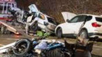 verkehr: bundesstraße nach unfall mit drei toten wieder frei