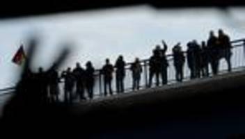 Verkehr: Rahmedetalbrücke wieder frei – Verkehr rollt mit Tempo 80