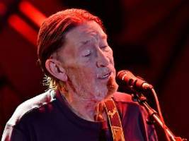 Driving Home for Christmas: Rocksänger Chris Rea ist tot