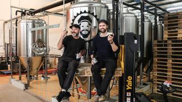 mit beat und biobier: kreative arbeiten gemeinsam gegen die krise