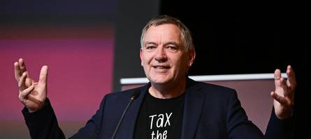 jan van aken: „spätestens seit diesem jahr ist die linke cool“