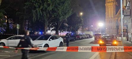 Auto fährt in Bushaltestelle in Gießen – was wir wissen und was nicht