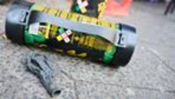 Drogenverdacht: Mit Lachgas am Steuer? Polizei zieht Mann aus dem Verkehr