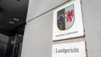 Urteil: Frau mit 20 Stichen getötet - Haftstrafe für 75-Jährigen