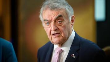 Zusammenarbeit mit AfD? NRW-Innenminister Reul will lieber aus der CDU austreten