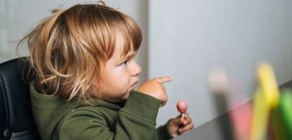 Schule: Ich habe mein Kleinkind mit in den Unterricht genommen – was für ein Fehler!