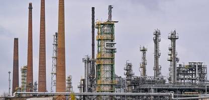 schwedt: bund verlängert garantie für beschäftigte der raffinerie