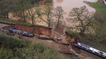 kanal-ufer in england bricht ein – boote liegen plötzlich in schlamm-krater