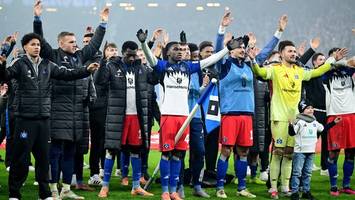 schöne weihnachtsnachricht: hsv verlängert vertrag mit toptalent