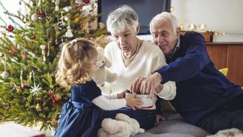 Weihnachten mit Großeltern: Klo und Küche zeigen, wie es ihnen wirklich geht
