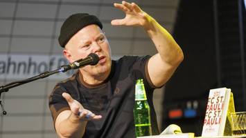 König Boris über HSV und FC St. Pauli: „Im Stadion bin ich für volle Rivalität“