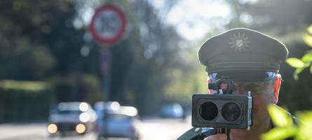 74 statt 50 km/h: Polizei erwischt Raser in der Augsburger Innenstadt