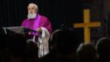 Glaube: Bischof Feige: Weihnachten stiftet Hoffnung