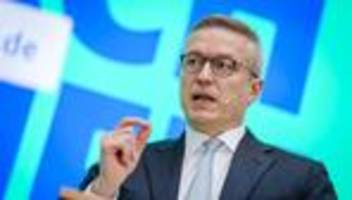 Wandel durch KI: Digitalminister: KI größer als industrielle Revolution