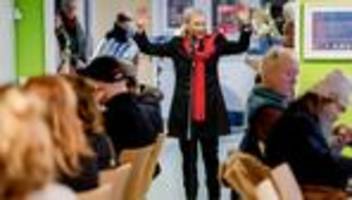 Weihnachten: Bischöfin Fehrs feiert mit Wohnungslosen Weihnachten