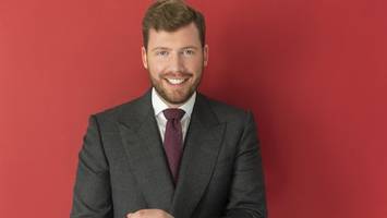 Knigge-Experte gibt Tipps, wie man mit ungeliebten Geschenken umgeht