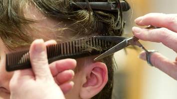 Warum man zwischen den Jahren keine Haare und Nägel schneiden sollte