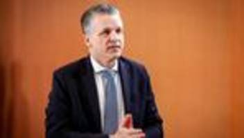 Gesundheit: Frei: Leistungen im Gesundheitssystem müssen entfallen