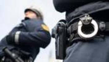 Gottesdienst gestört: Betrunkener wird während Weihnachtsgottesdienst aggressiv