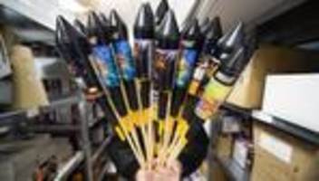 Pyrotechnik: Hersteller liefern Rekordmenge an Feuerwerk für Silvester aus