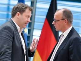 spd und union schaudern vor 2026: auf die merz-koalition wartet ein jahr zum fürchten