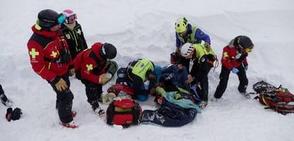 Bergretter in den Alpen: Herausforderungen der Rettungseinsätze im Winter