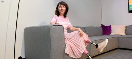 Ohne Beine, ohne rechten Arm – Augsburgerin kämpft sich nach Sepsis zurück ins Leben