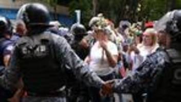 Venezuela: Regierung in Venezuela lässt politische Gefangene frei