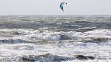 nebel-alarm an der küste: behörde warnt urlauber in st. peter-ording