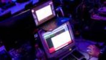 datenschutz im internet: bündnis um chaos computer club regt digitalen unabhängigkeitstag an