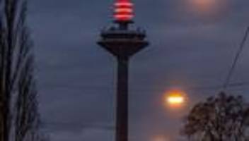 luftnummer: frankfurter fernsehturm bleibt dicht