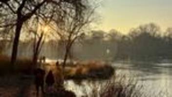 Wetter: Grauer Tag mit Sprühregen in Sachsen