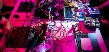 39C3: Chaos Computer Club sucht Mittel gegen die »KI-Overlords«