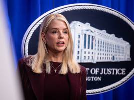 pam bondi: trumps willige vollstreckerin