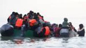 Asylpolitik: Großbritannien einigt sich mit Angola und Namibia auf Abschiebungen