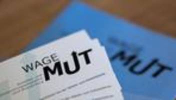 Ausstiegsprogramm: Verfassungsschutz hilft 14 Rechtsextremisten bei Ausstieg