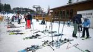 Wintersport: Saisonauftakt für Skigebiete im Sauerland