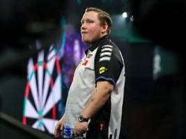 nur noch zwei deutsche dabei: mauer zerschellt: martin schindler fliegt krachend aus der darts-wm
