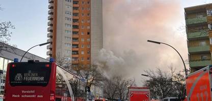 Berlin-Spandau: Hochhaus-Brand nach neun Stunden gelöscht