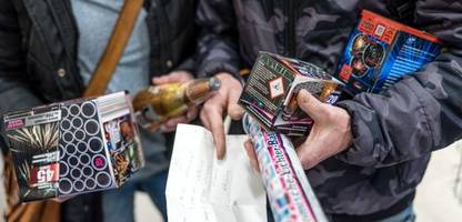 silvester: polizei warnt vor Übermut beim böllern