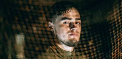 Ukraine-Krieg: Wie ein Soldat allein aus Asow-Stahl entkam