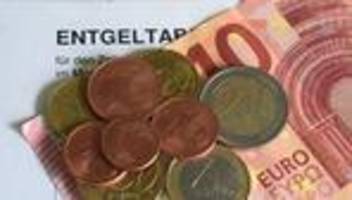 13,90 euro je stunde: dgb: 654.000 beschäftigte bekommen höheren mindestlohn