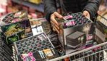 Silvester: Verkauf von Silvester-Feuerwerk beginnt