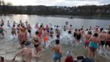 Tradition ausgebremst: Eisschicht auf See verhindert Jenaer Neujahrsschwimmen